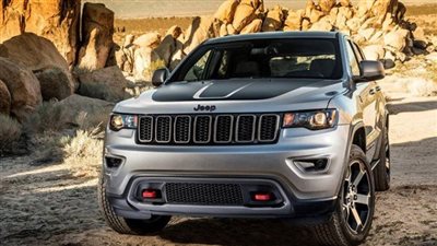 جيب جراند شيروكي: أيقونة الفخامة والأداء في عالم الـSUV