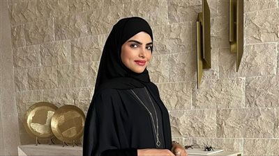 هل قررت سارة الودعاني خلع الحجاب؟ 