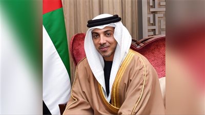 منصور بن زايد يشارك موظفي ديوان الرئاسة إفطار رمضاني