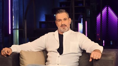 يورغو شلهوب ينفي شائعة وفاة والده جورج شلهوب 