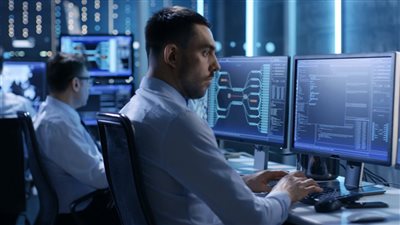 اختراق نظام الرسائل في تطبيق ميد بوكيت وارسال رسائل نصية قصيرة للمشتركين والشركة توضح
