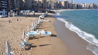 الإسكندرية تعلن تفاصيل أسعار الشواطئ لصيف 2025 
