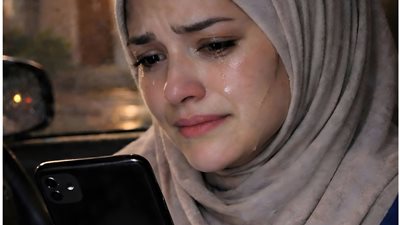 اضافتني اختي الى مجموعة واتساب