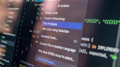 شركات التكنولوجيا الكبرى تتجه لتوسيع البنية التحتية للذكاء الاصطناعي مع استثمارات ضخمة في مراكز البيانات والمعالجات المتقدمة