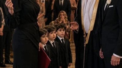 دفع لي زوجي ٤٥٠ مليون دولار سعودي 