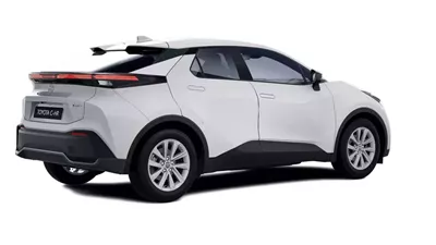 مراجعة Toyota C-HR الكهربائية: التصميم الجريء يلتقي بالاعتمادية اليابانية