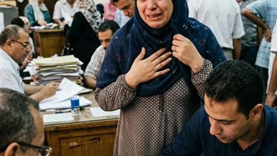 مراتي فضلت ٨ سنين تدفع اقساط الشقة 