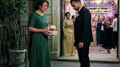 مراتي كانت بتشتغل في مطعم