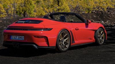 مراجعة سيارة Porsche 911 GT3 S/C الجديدة تشيد بتجربة القيادة والأداء الرياضي 