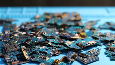 شركة Etched المتخصصة في شرائح استدلال الذكاء الاصطناعي تجمع 700 مليون دولار وترفع قيمتها إلى 21 مليار دولار
