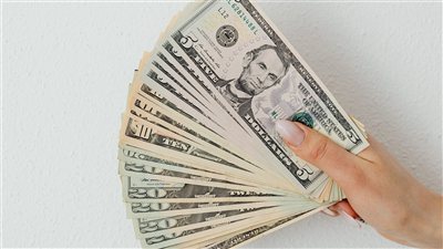 الدولار يتجاوز 52 جنيهًا في البنوك المصرية مع استقرار نسبي لحركة سعر الصرف ليوم 18 سبتمبر 2026
