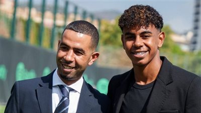 والد يامال يثير الجدل عبر إنستغرام براتب ابنه الجديد!