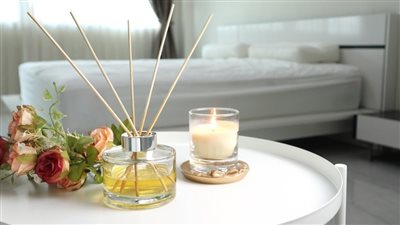 اصنع بنفسك معطر جو طبيعي يدوم طويلاً.