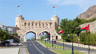 عُمان تخفض ضريبة القيمة المضافة على السلع الأساسية إلى 3‎٪