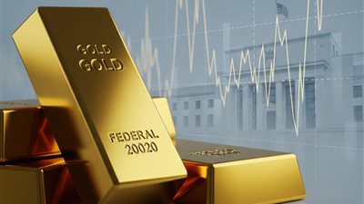 الذهب يتراجع مع ترقب المستثمرين لقرار الفيدرالي الأمريكي