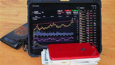 أفضل استراتيجيات تداول في 2025 لتحقيق أقصى قدر من الأرباح