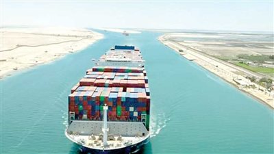 مصر تعلن عودة سفن الحاويات العملاقة إلى قناة السويس