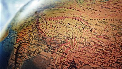السفر عبر طرق الحرير القديمة في آسيا الوسطى: كيف أصبحت الرحلات البرية الطويلة الوجه الجديد للمغامرات الثقافية الفاخرة؟