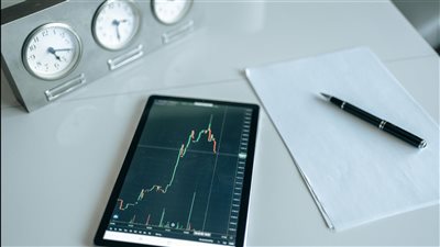 أسهم C3.ai تشهد انخفاضًا بنسبة 30% بعد أن أعلنت الشركة عن نتائج مالية أولية أظهرت إيرادات أقل من التوقعات
