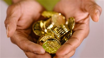 الذهب العالمي يصعد مدعوماً بتوقعات خفض الفائدة الأميركية وسعره في مصر ليوم 30 أغسطس 2025