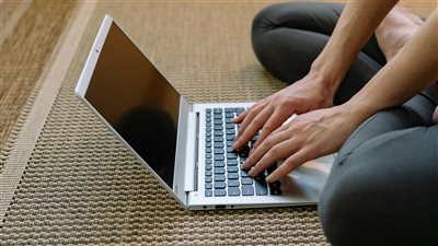 أدوات الصحة النفسية الرقمية تَستحوذ على اهتمام المتعلمين: تطبيقات التأمل والإدارة الزمنية تُعدّ من أكثر المفاهيم طلبًا