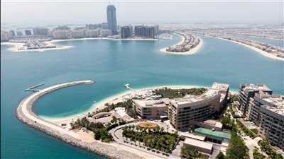 وجهة غير تقليدية تستحق الانتباه هي جزيرة Sindalah في مشروع نيوم بالسعودية: الوجهة الفاخرة الجديدة المطلة على البحر