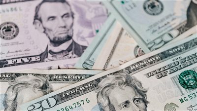 استقرار الدرهم الإماراتي أمام الدولار مع تدفّق التحويلات العمالية ليوم 10 أكتوبر 2025