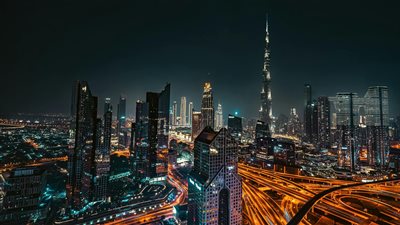 الإمارات تطلق أول محطة بيانات ضخمة للطاقة والذكاء الاصطناعي بقدرة 5 جيجاوات ضمن مشروعات ضخمة لاقتصاد المعرفة
