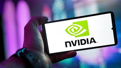 نيفيديا تدفع قيمتها السوقية إلى 5 تريليونات دولار مع تسارع موجة الطلب على تقنيات الذكاء الاصطناعي