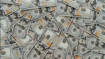 الجنيه المصري يشهد تراجعاً طفيفاً مقابل الدولار وسط ضغوط تضخم مستمرة ليوم 12 نوفمبر 2025
