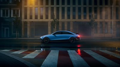تجربة قيادة سيارة ‎Hyundai Ioniq 6 N الكهربائية ترسم معياراً جديداً لمركبات الأداء العالي