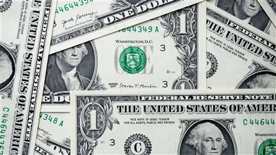 هدوء ملحوظ في استقرار سعر الجنيه المصري أمام الدولار عند بعد تذبذبات سابقة ليوم 15 نوفمبر 2025