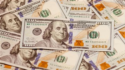 تراجع طفيف في سعر الجنيه المصري أمام الدولار بعد استقرار تعاملات البنوك اليوم 17 نوفمبر 2025