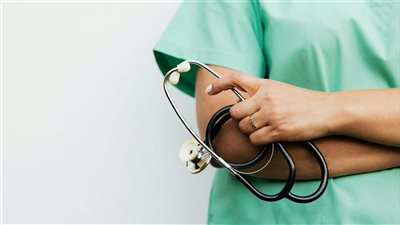 الإمارات الصحية تفوز بجائزة ذهبية عالمية لمشروع مكافحة الجلطات الوريدية باستخدام الذكاء الاصطناعي في مؤتمر جنيف