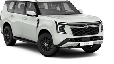 تقييم مبدئي لسيارة Nissan Patrol 2025 يشيد بقوة الأداء والراحة والرفاهية في المقصورة