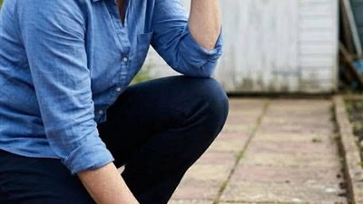انزلاق لم يكن حادثًا… وأصيص الأوركيد الذي كشف الحقيقة بعد خمس سنوات