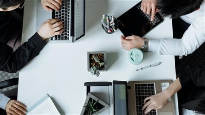 الهند تجذب أكثر من 50 مليار دولار استثمارات من كبرى شركات التقنية لتعزيز بنية الذكاء الاصطناعي