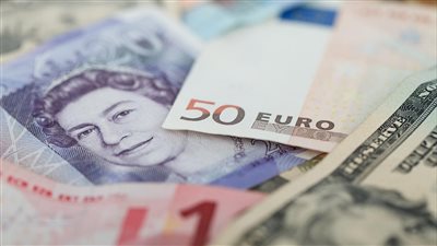 سعر الجنيه المصري يستقر أمام العملات الأجنبية مع ترقب بيانات اقتصادية عالمية ومحلية ليوم 20 ديسمبر 2025