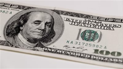 استقرار سعر الجنيه المصري مقابل الدولار بعد هدوء حركة الصرف ليوم 26 ديسمبر 2025