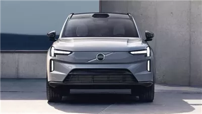 مراجعة خبراء السيارات تكشف أن Volvo EX60 الكهربائية الجديدة تقدم مدى قيادة موسع