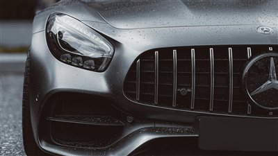 خبراء مستقلون يستعرضون أداء Mercedes-AMG GT63 S E Performance مع تقييم شامل لمزاياها