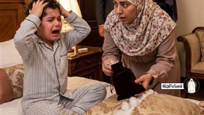 طفل عنده ست سنين بيصرخ من الوجع 