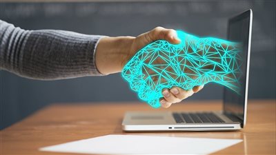 شركات التكنولوجيا تتجه لإطلاق خدمات جديدة تدفع العصر الرقمي نحو تبني الذكاء الاصطناعي في الحياة اليومية