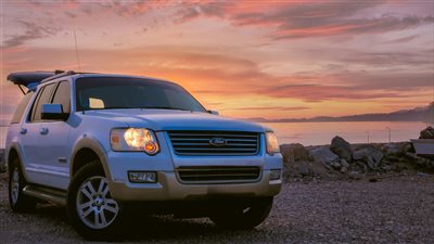 خبراء السيارات يستعرضون 2026 Ford Explorer بتقييمات مختلطة تتراوح بين الأداء القوي والتجهيزات المتقدمة