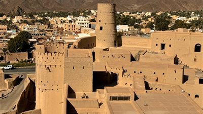 سلطنة عُمان تتوّج كأبرز وجهة سياحية صاعدة في 2026 بجائزة دولية تقديراً لتجارب السفر الأصيلة
