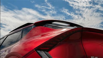 تجربة قيادة Porsche Macan GTS Electric 2026 تكشف عن أداء قوي وميزات تقنية متقدمة في فئة SUV الكهربائية الرياضية