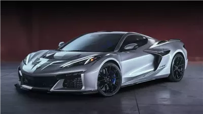 الاختبارات الأولى تظهر أن Chevrolet Corvette ZR1X Hybrid الهجين الجديد يتفوق على سيارات خارقة أغلى في مضمار الأداء